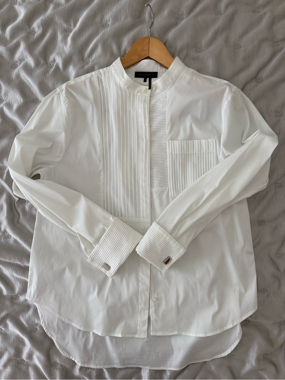 Donna Karan White Pleated Mandarin Collar Shirt - Picture 5 of 10